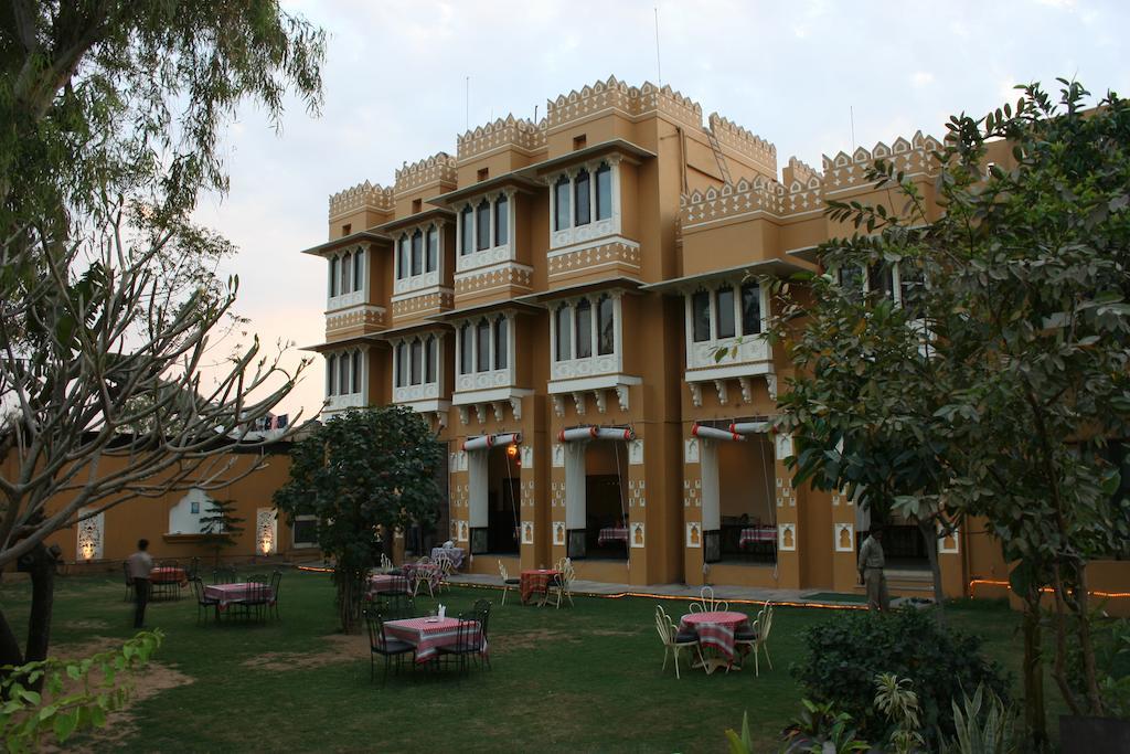 Hotel Pratap Palace Chittorgarh Exterior foto