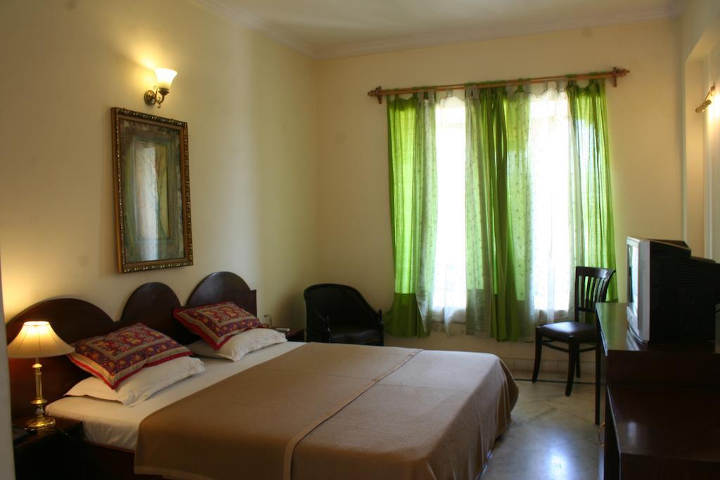 Hotel Pratap Palace Chittorgarh Quarto foto